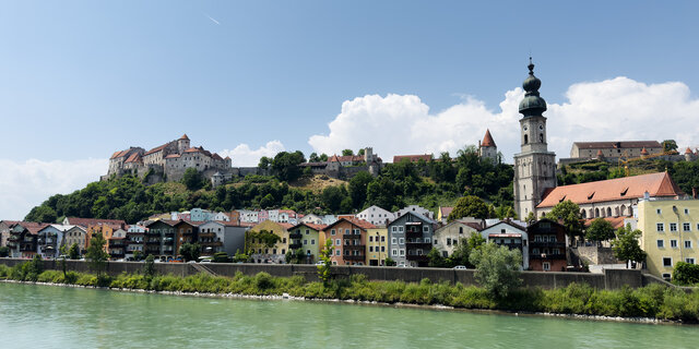 Blick auf Burghausen bei Tag