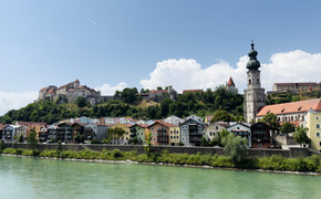 Blick auf Burghausen bei Tag