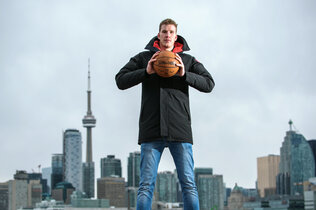 Jakob_Poeltl 05_CMS.jpg