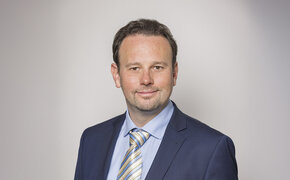 Porträtaufnahme von WIFO-Ökonom Klaus Friesenbichler