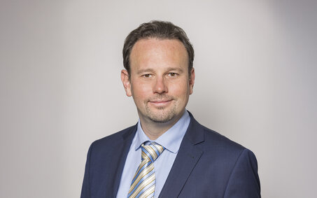 Porträtaufnahme von WIFO-Ökonom Klaus Friesenbichler