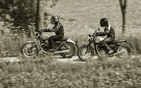 MGuzziV9_TriumphBonneville900_ER_18_CMS.jpg Erich Reismann