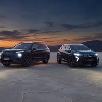 Mitsubishi ASX und Outlander Black Edition mit glänzend schwarzen Akzenten.