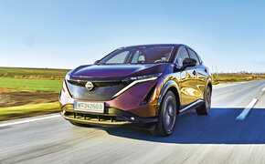 Nissan Ariya fahrend