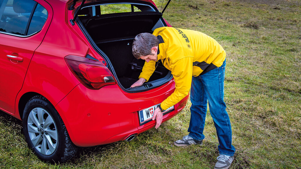 Opel_Corsa_Fahrradtraeger_HH_7861_CMS.jpg Heinz Henninger