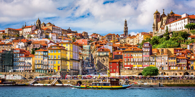 Portugal22_AdobeStock_159701299_CMS.jpg stock.adobe.com/Sean Pavone Photo