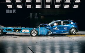 Renault Clio beim Crashtest