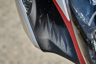 SUZUKI HAYABUSA 2021_er587_CMS.jpg