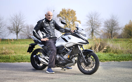 Ein langjähriges ÖAMTC-Mitglied auf seinem Motorrad