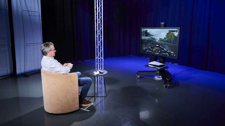 Redakteur Christian Stich spielt F1 25. 