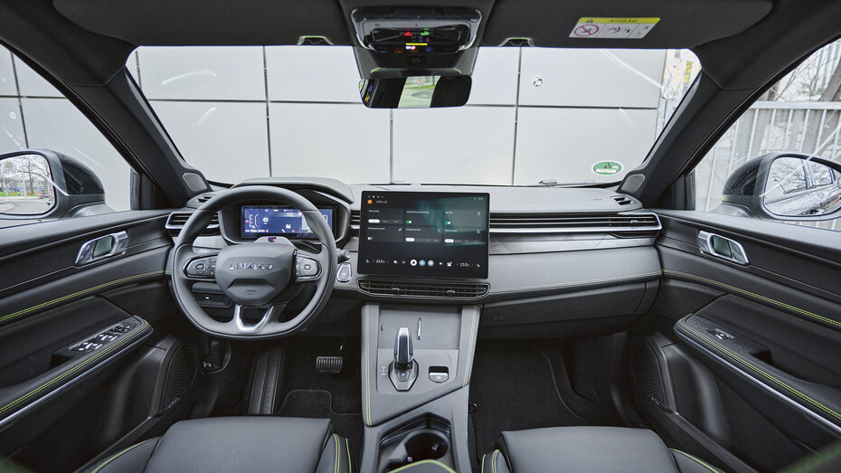 Lynk & Co 01, Kompakt-SUV, Innenraum, Cockpit-Ansicht