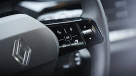 Die Lenkrad-Tasten im Renault Clio