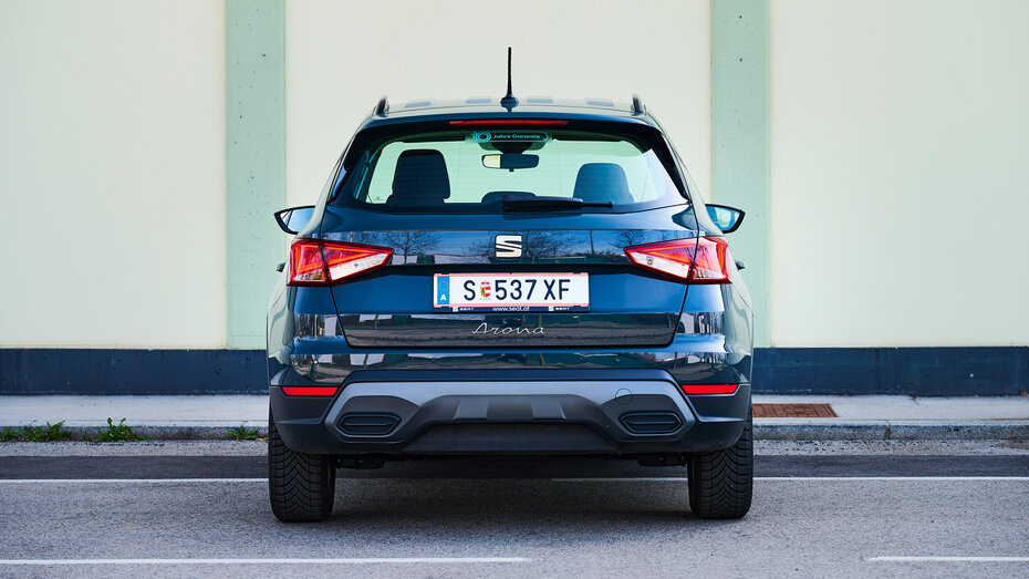 Seat Arona von hinten