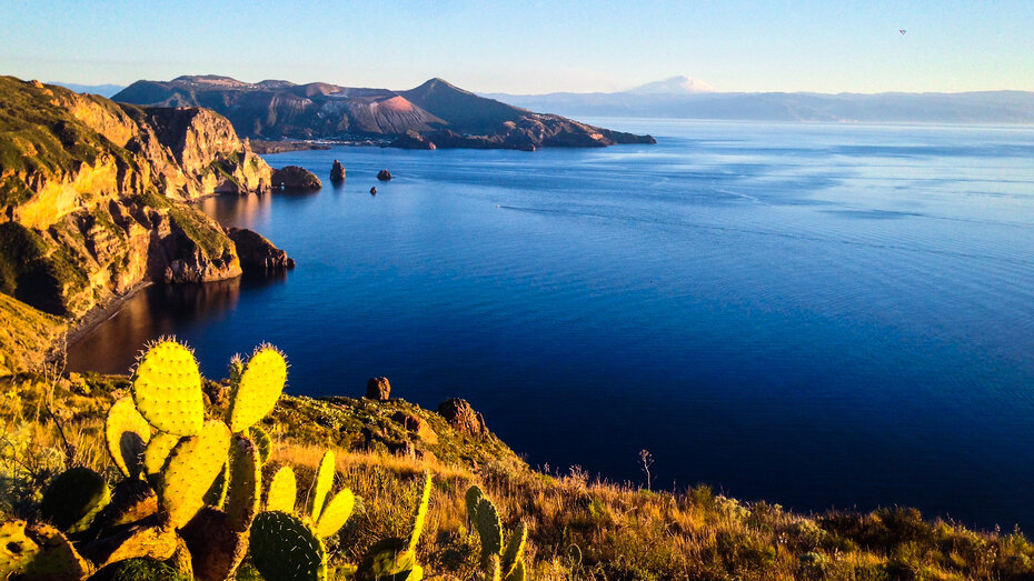 Stromboli_Vulcano da Lipari_ch_Regione Eoli_CMS.jpg