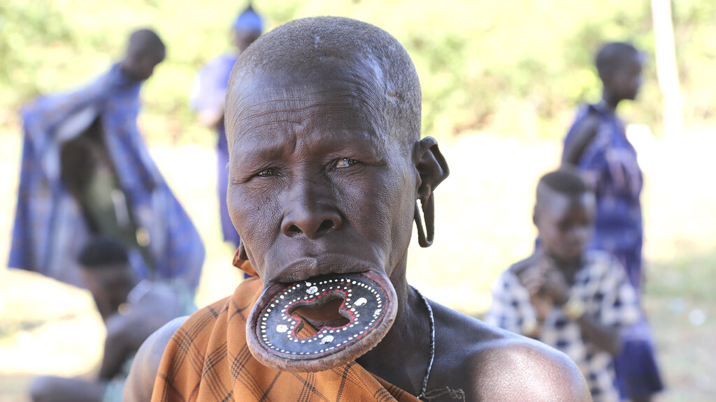 Ein Afrikaner mit Tellerlippe.
