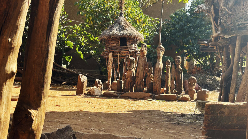 Afrikanische Holzfiguren.