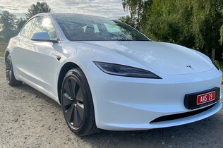 Tesla 2023 IMG_3423 SS_CMS.jpg