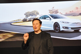 Tesla Model Y_0025_CMS.JPG