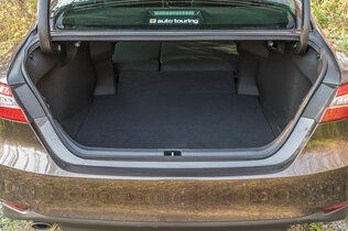 Toyota Camry_HEN_8553_CMS.jpg