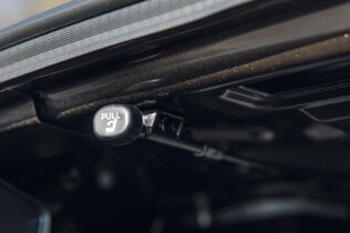 Toyota Camry_HEN_8611_CMS.jpg