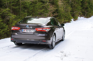Toyota Camry_Schnee_Jan20_HE_23_CMS.jpg