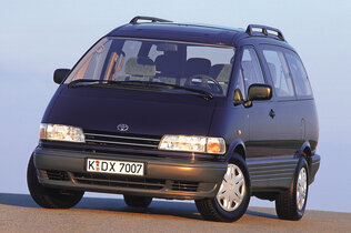 Toyota previa_CMS.JPG