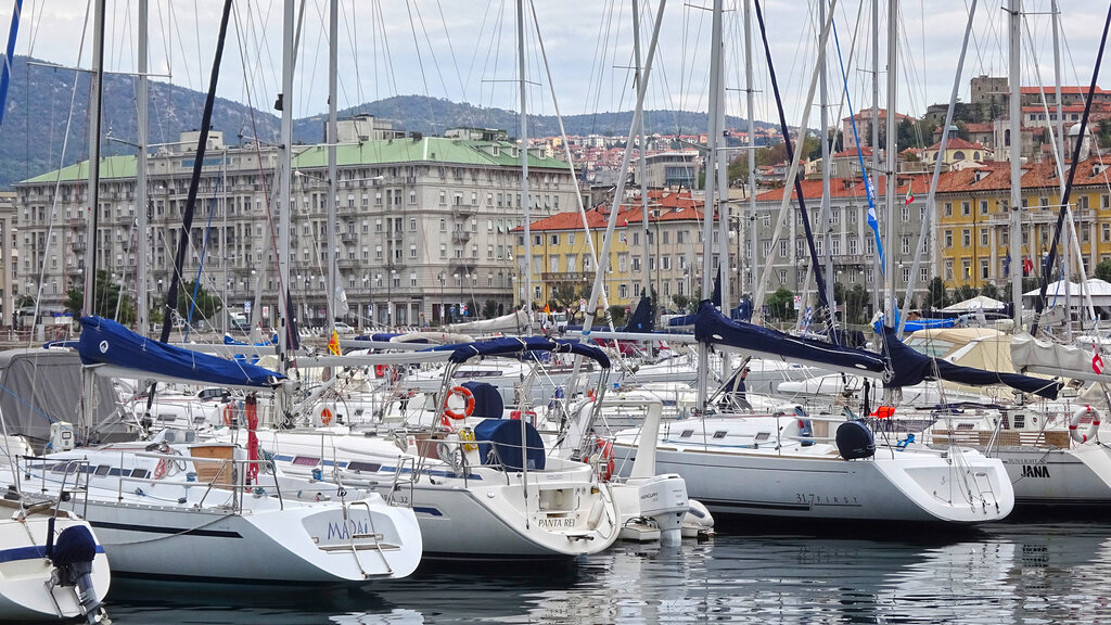 Der Yachthafen mitten in der Stadt Kurt Zeillinger