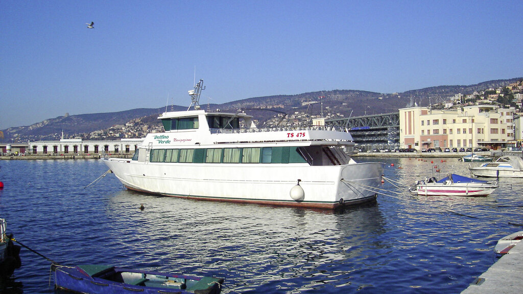 Der Bus am Wasser Kurt Zeillinger