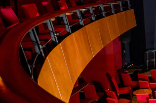 Yasmo_D Keusch_links_CMS.jpg