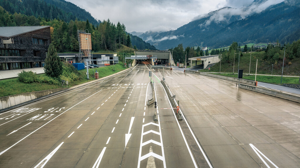 autoland_arlbergtunnel_2018-03_MZ_show_1.jpg markuszahradnik.com