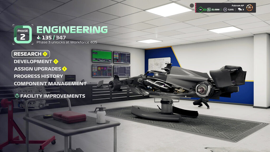 Screenshot aus F125. Man sieht den Technikbereich, wo das Auto angepasst werden kann.