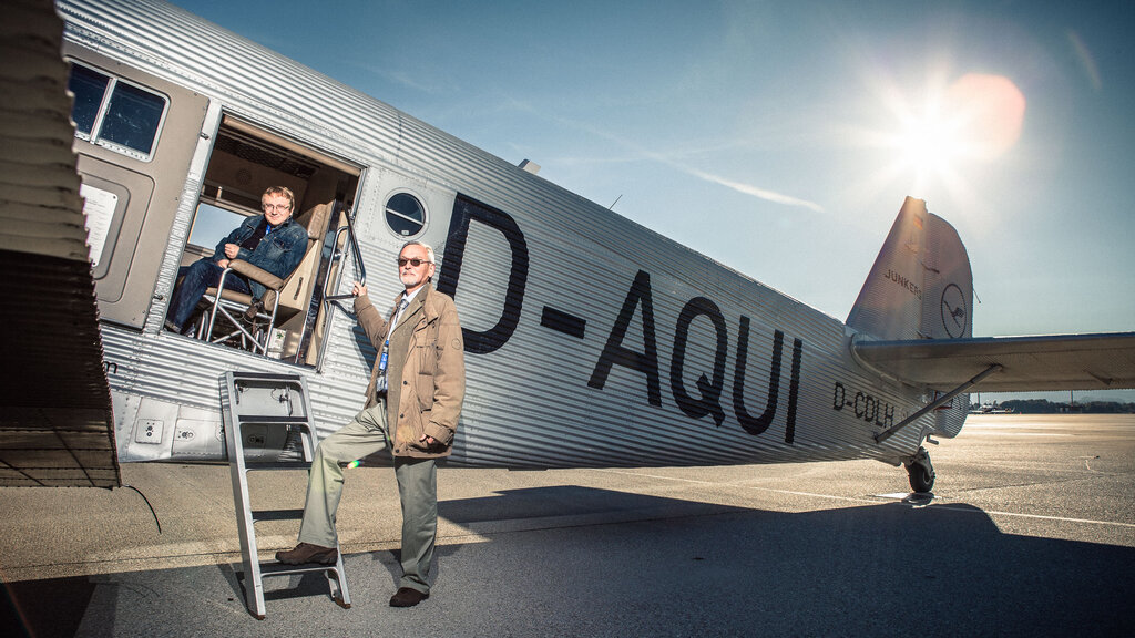 ju52_2015-05_MZ_show1_1a.jpg Markus Zahradnik