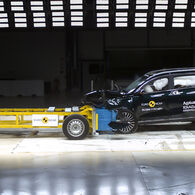 Crashtest: Ebro S700/S800 Crashtest: Ebro S700/S800 ÖAMTC/Euro NCAP
