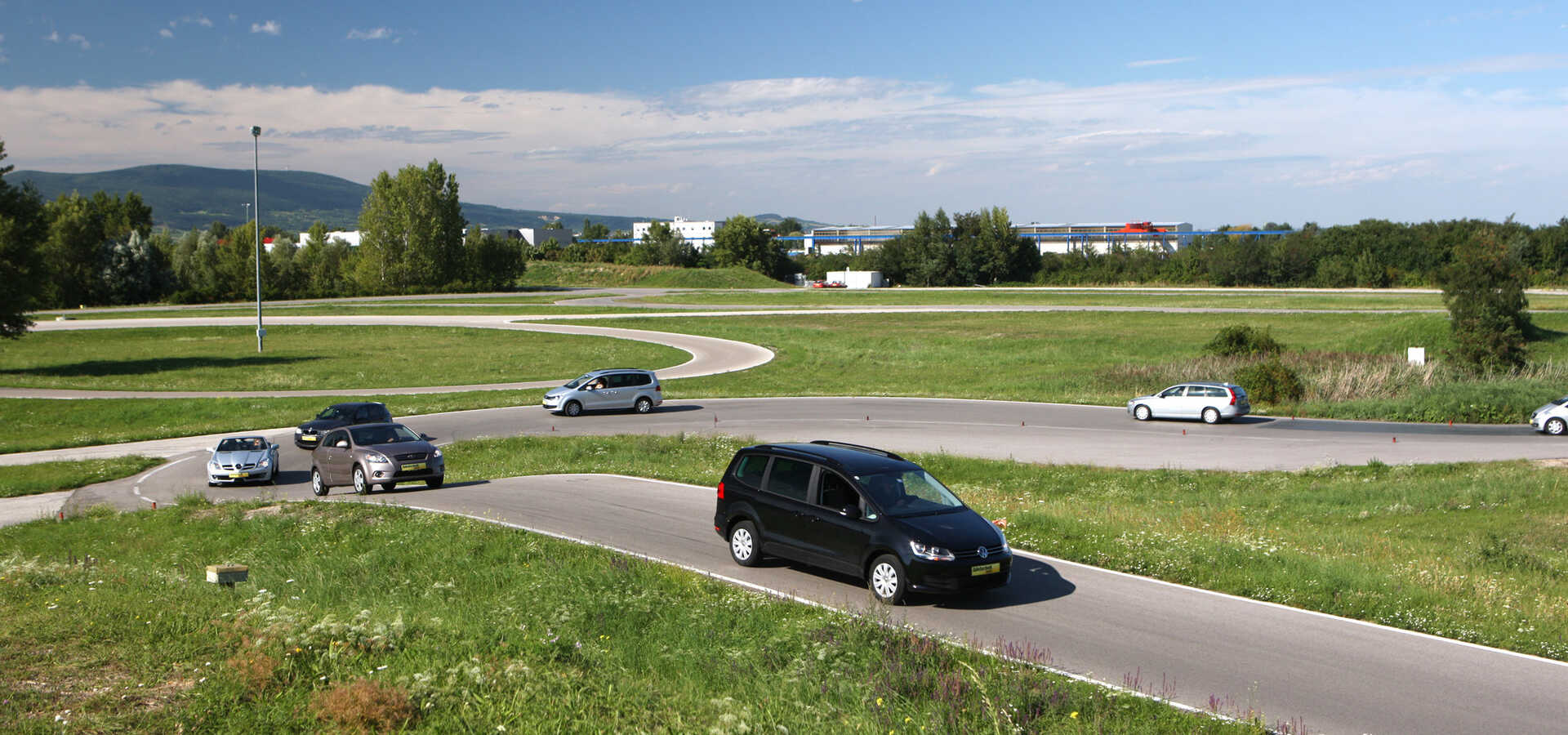 ÖAMTC Fahrtechnik Gruppe ÖAMTC Fahrtechnik / https://www.oeamtc.at/fahrtechnik