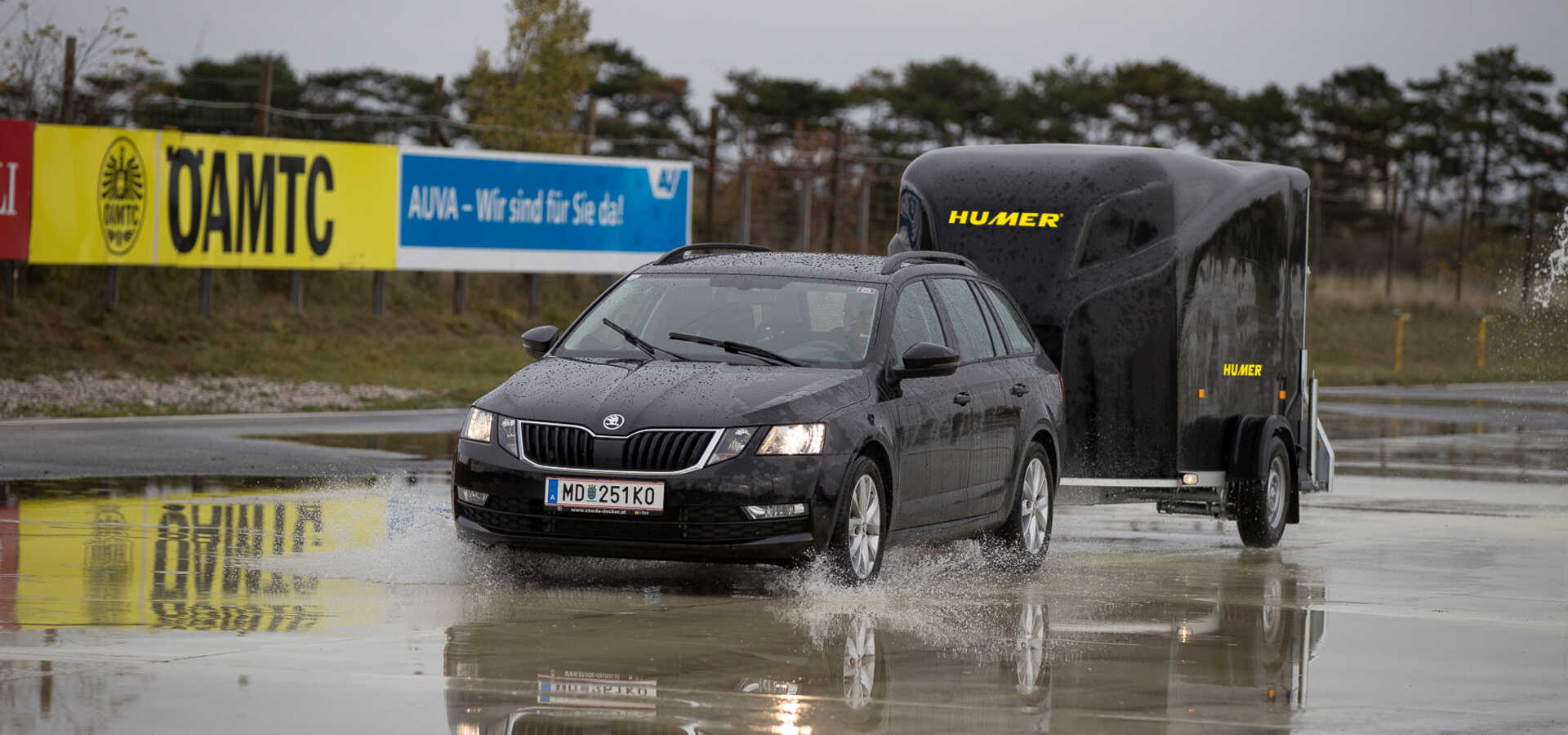 Humer Anhänger ÖAMTC Fahrtechnik