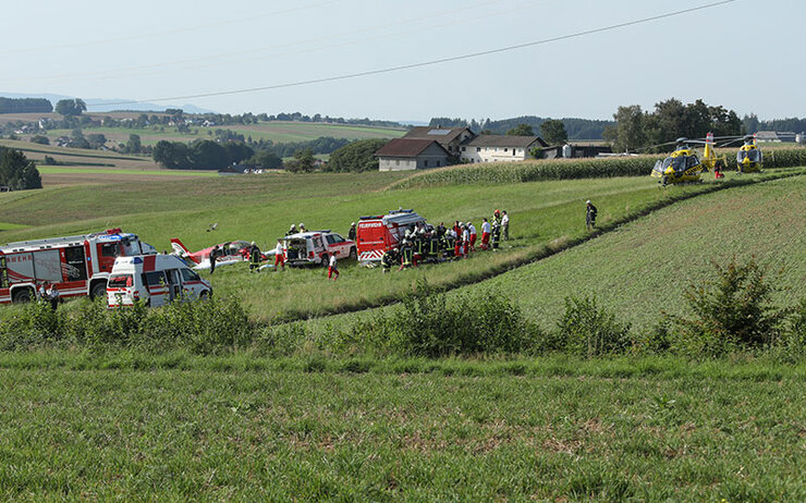 Kleinflugzeugabsturz in Laakirchen Kleinflugzeugabsturz in Laakirchen