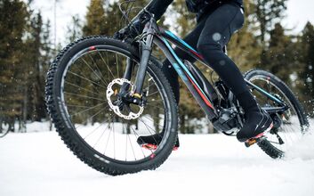 E-Bike im Winter iStock-1184139711