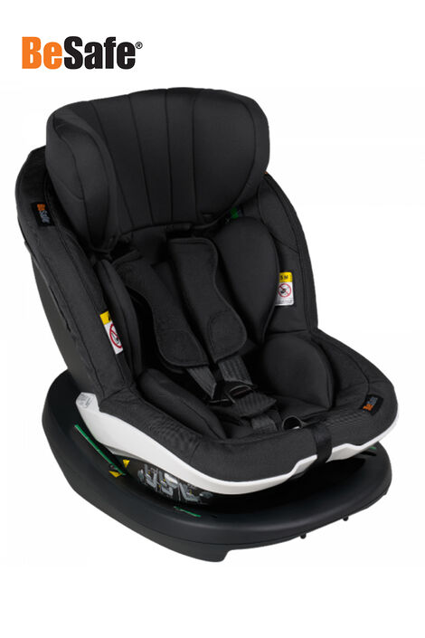 Schwarzer Kindersitz für ein Auto mit Isofix Befestigung, BeSafe.