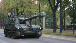 Bild von einem Panzer auf der Ringstraße in Wien