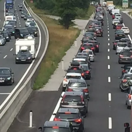 Stau auf A10