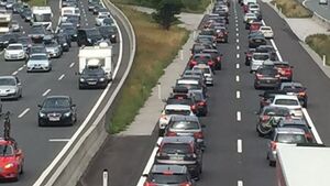 Stau auf A10