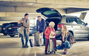 vie_Bustours5439_16x9._400x225.jpg Park_Aero_Flughafen_Parken