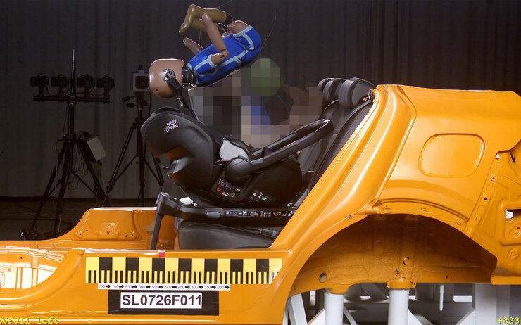 Crashtest für Kindersitze